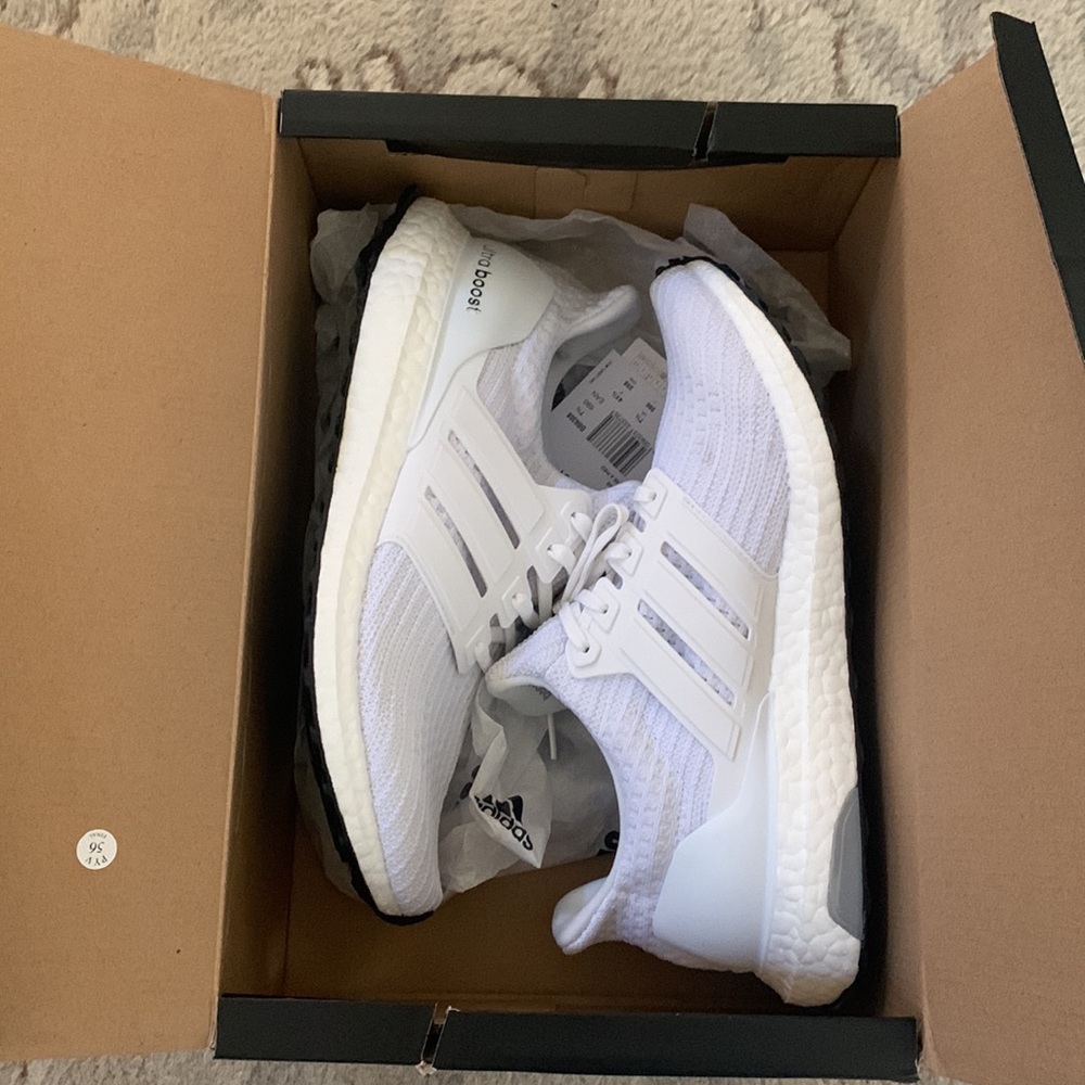Adidas utlraBOOST